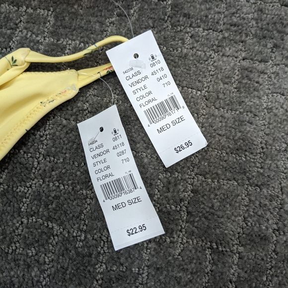 Pacsun Floral Vela Skinny Strap Bikini set - Picture 5 of 8